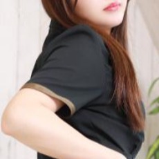 板垣あみ