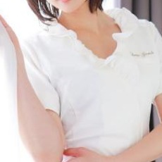 芹沢あいか