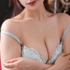 緋村りつは